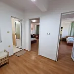 Sunrise Hotel 2*